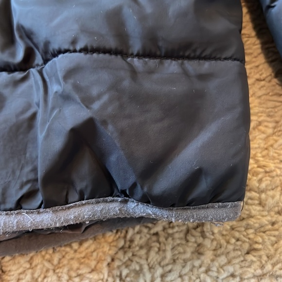Toddler Under Armour Winter Jacket.  Size 4T.  Great condi . - Picture 6 of 7
